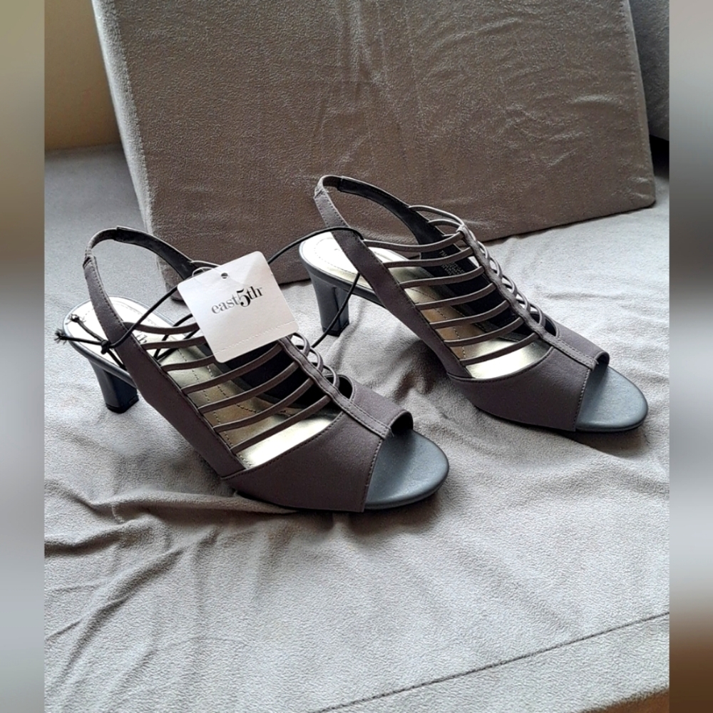 Size 7.5 East 5th heels